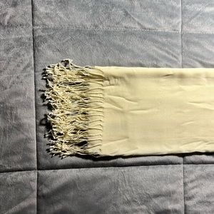 Light yellow shawl